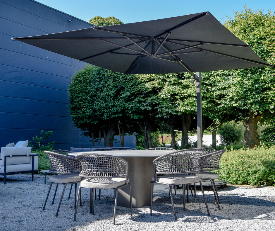 Choisissez le parasol qui convient à votre maison.