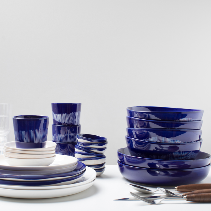 Serax Feast Collectie by Ottolenghi Lapis Lazuli Swirl Stripes Wit Koffiekopje 25 cl l7,5 x b7,5 x h7,5 cm