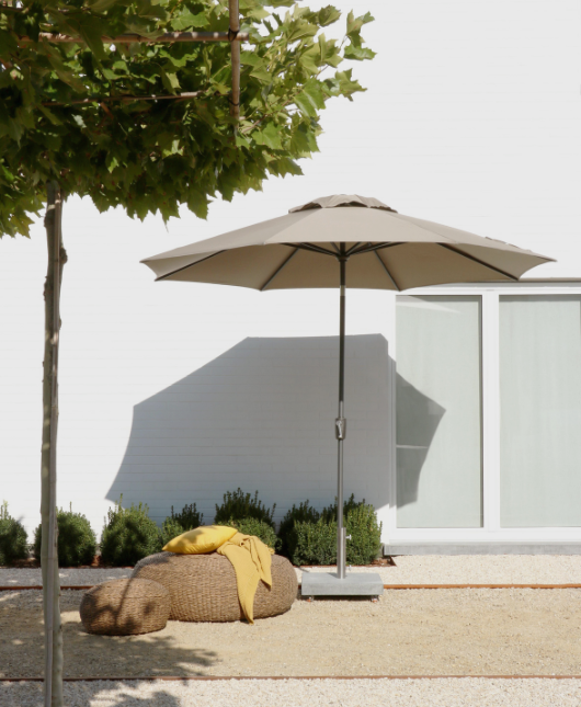 Kies de parasol die bij je huis past.