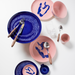 Serax Feast Collectie By Ottolenghi Delicious Pink Paprika Blauw Bord M l22,5 x b22,5 x h2 cm